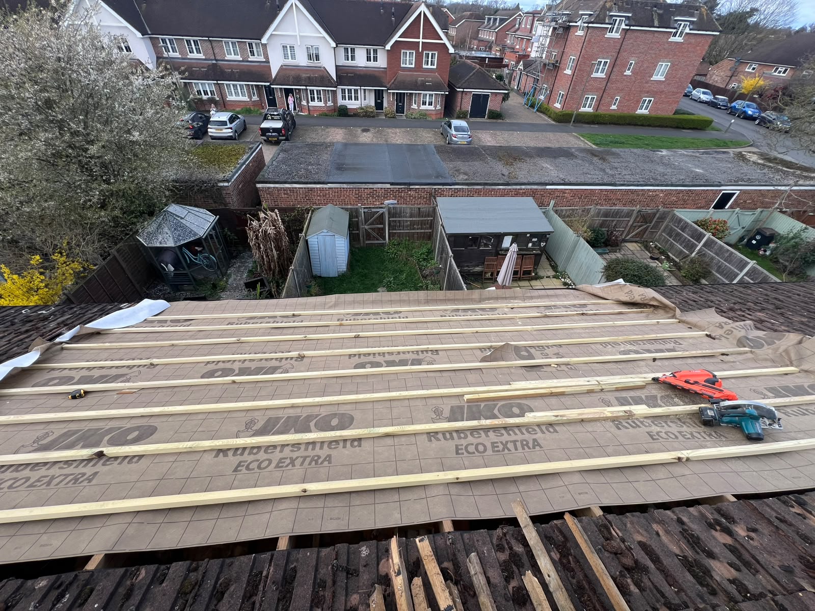 Fascia and soffit installation