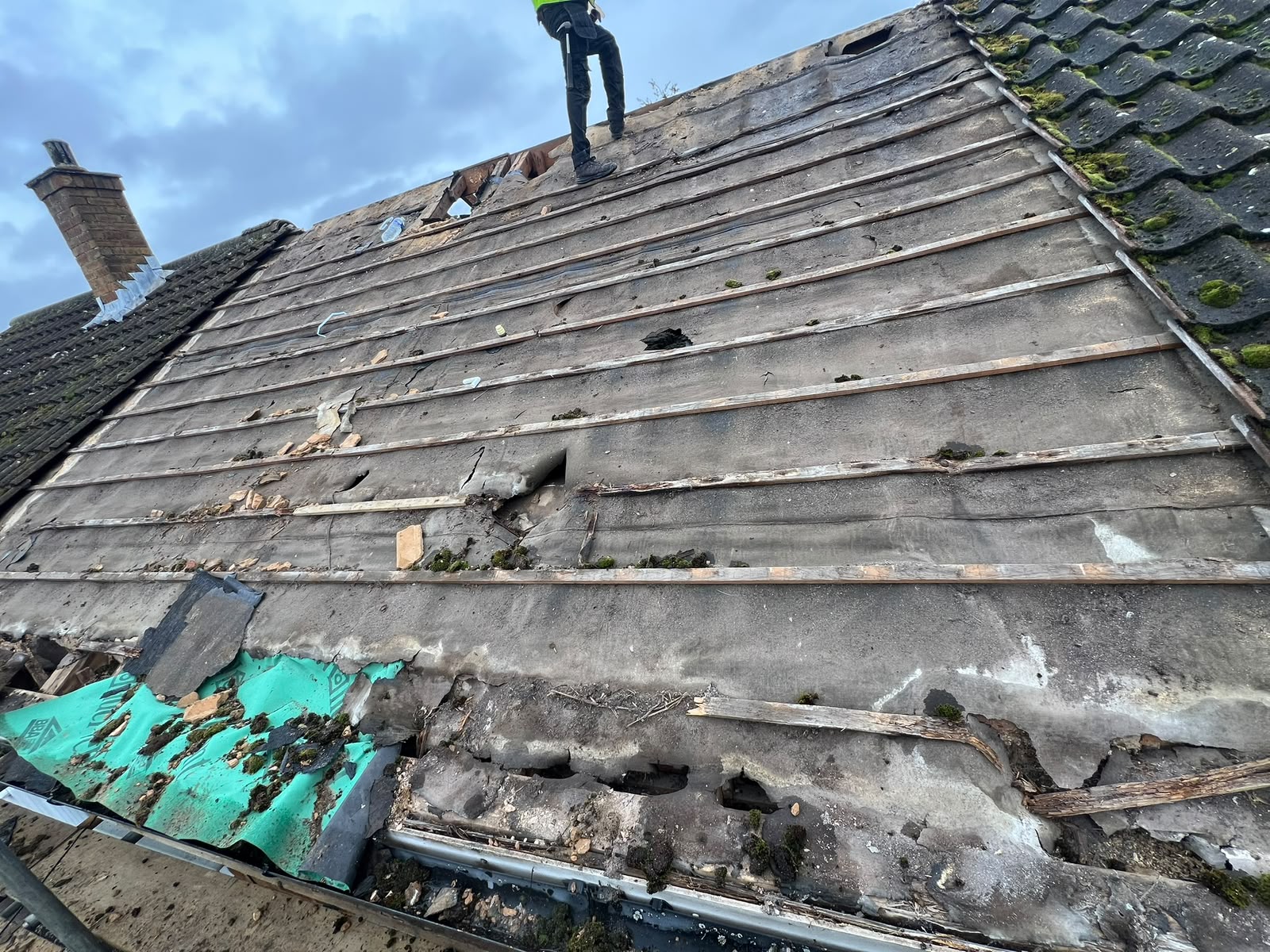 Emergency roofing